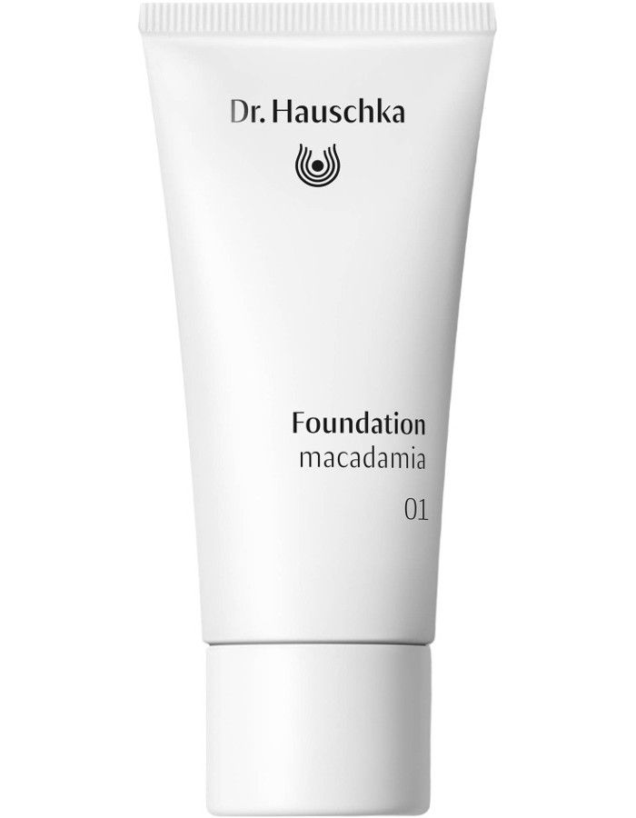 Dr. Hauschka Vloeibare Foundation 01 Macadamia is een voedende foundation die de huid voorziet van een prachtige, gezonde zijdeglans.