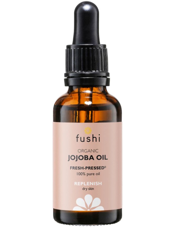 Fushi Organic Cold-Pressed Jojoba Oil is een krachtige boost voor de huid, die tegelijkertijd herstelt en beschermt. Het is een ideale vochtinbrengende crème voor dagelijks gebruik om de huid soepel te houden.