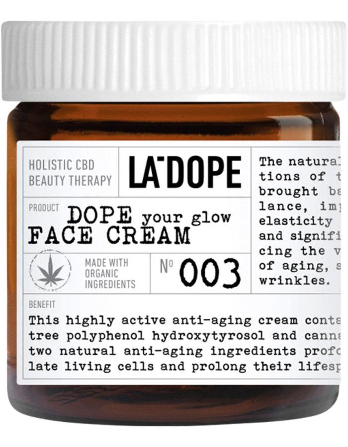 La Dope 003 Dope Your Glow Face Cream is een krachtige anti-aging gezichtscrème die natuurlijke ingrediënten combineert om de huid te verjongen en tekenen van veroudering te verminderen.